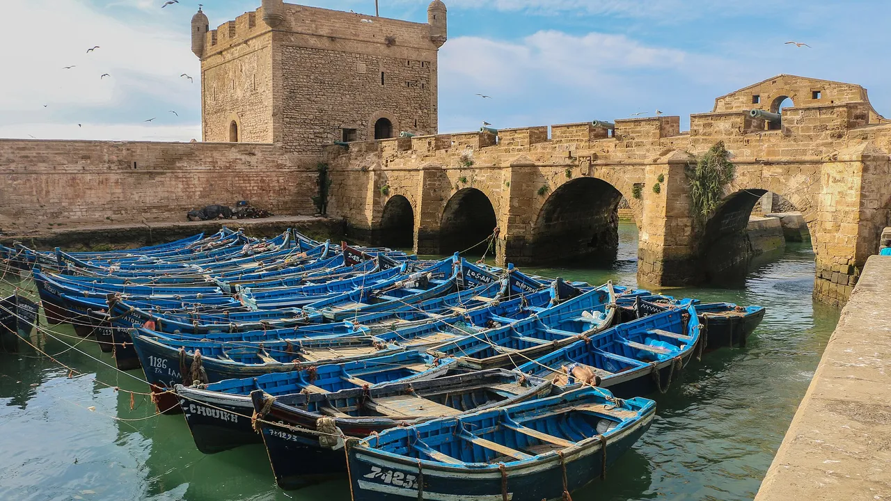El puerto y las murallas de Essaouira, Marruecos · Foto: Ahmed.magdy / CC BY-SA 4.0, Wikimedia Commons