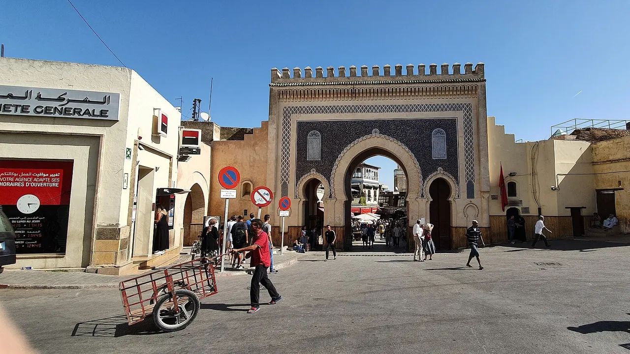 Bab Bou Jeloud, Fez